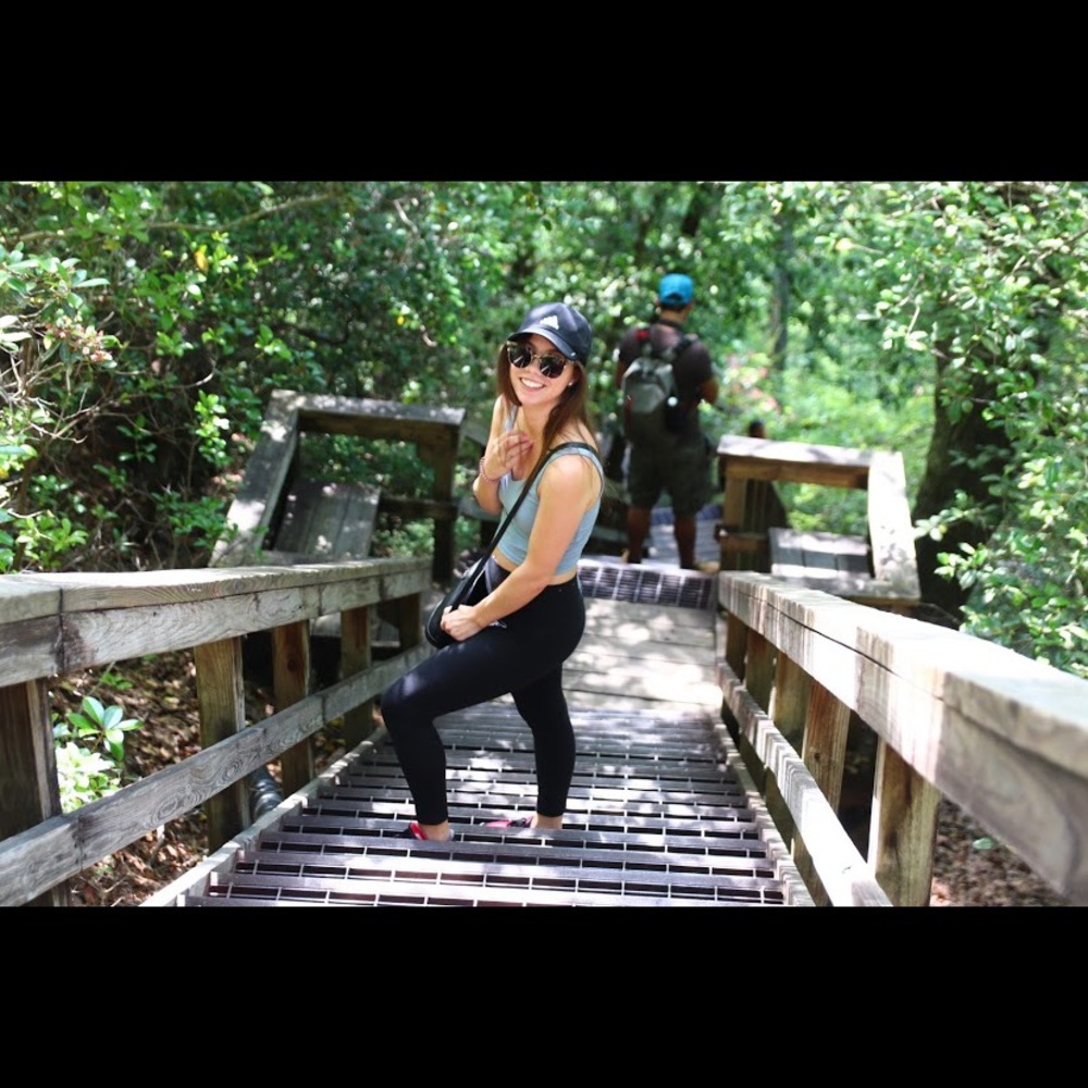 Meet your Posher, Cayla